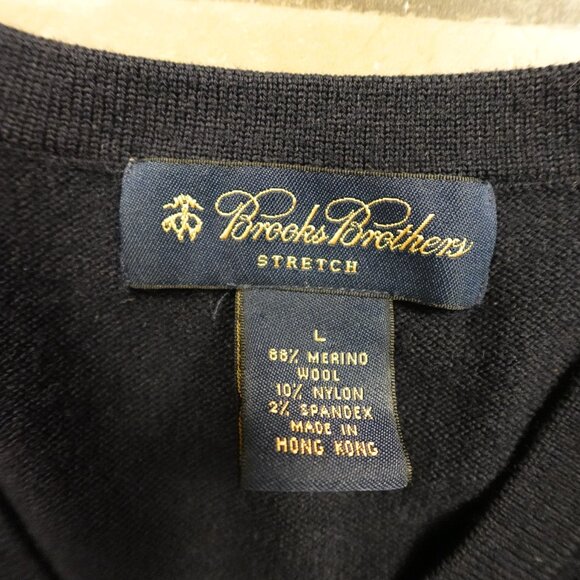 Brooks Brothers Merino Wool V-Neck Sweater Men’s Large Black Stretch Knit - Picture 2 of 8